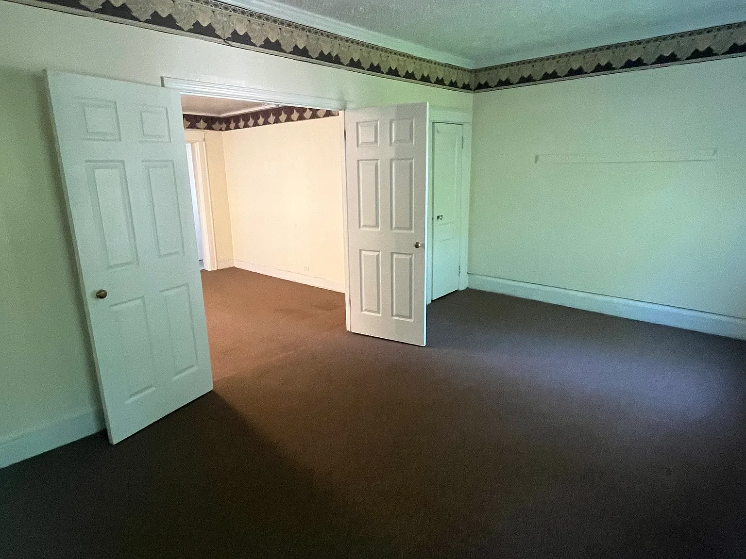 2 bed, 2100 sqft, $2,500 — Photo 3