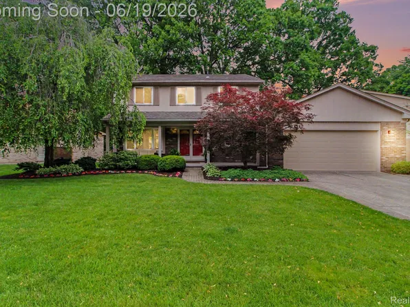 14110 Riverside St, Livonia, MI 48154