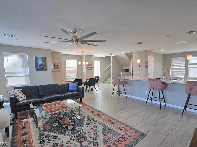 101 Campbelltown Ave — Photo 6