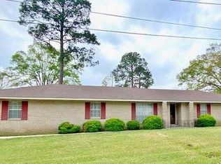 411 High St, McComb, MS 39648