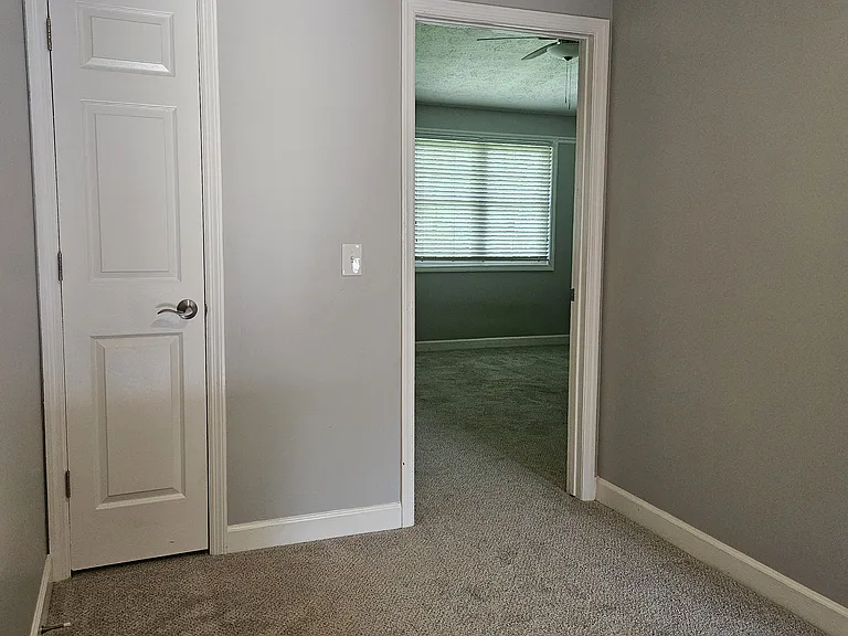 227 Wynbrook Ct — Photo 18