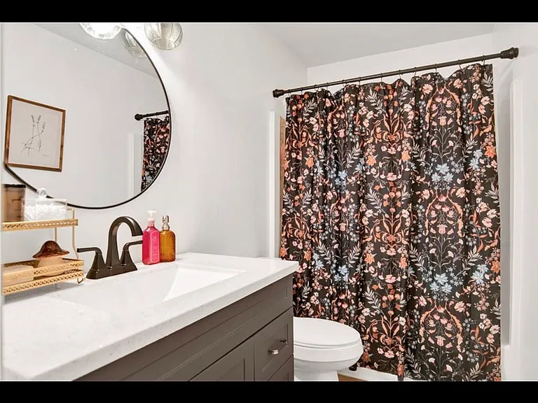 856 Henckley Ave — Photo 20