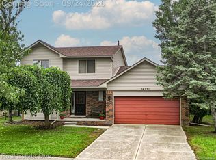 34391 Koch Ave, Sterling Heights, MI 48310