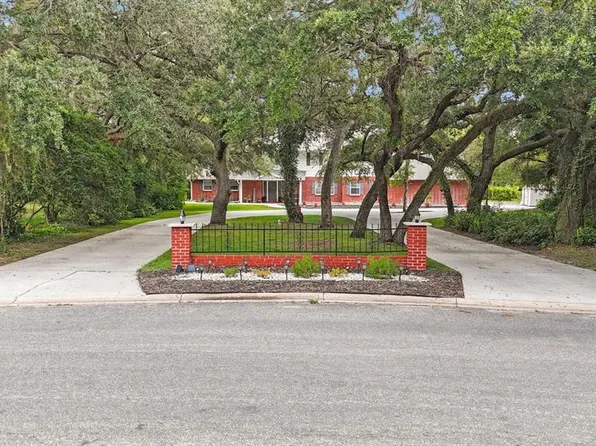 8417 Cranes Roost Dr, New Port Richey, FL 34654