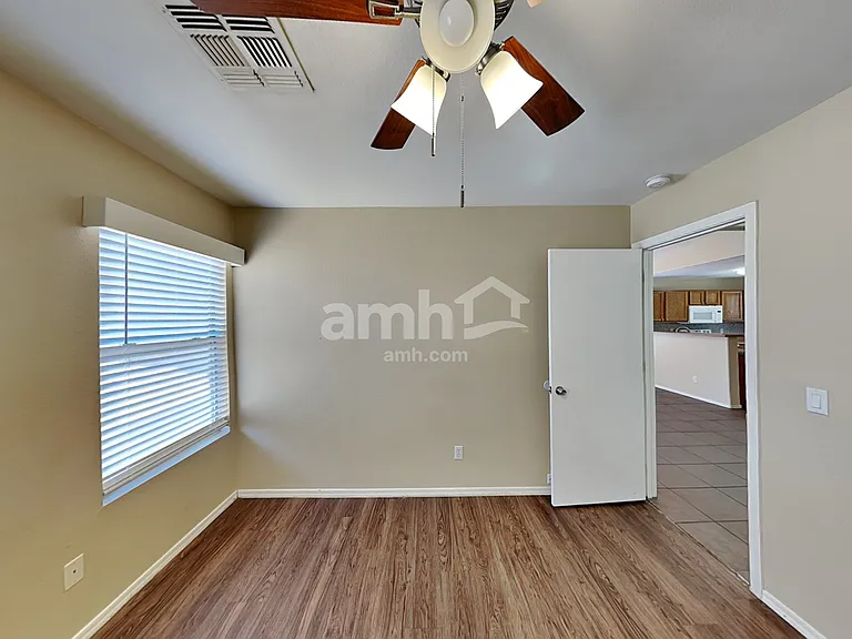16425 N 113th Dr — Photo 7