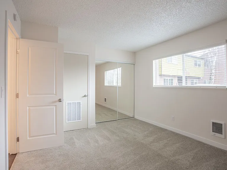 Bedroom - 648-708 sq ft floorplan