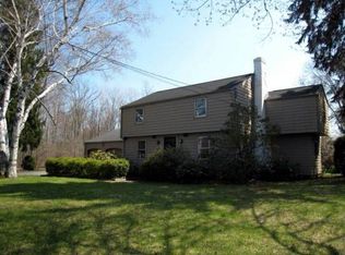 241 Pomeroy Ln, Amherst, MA 01002