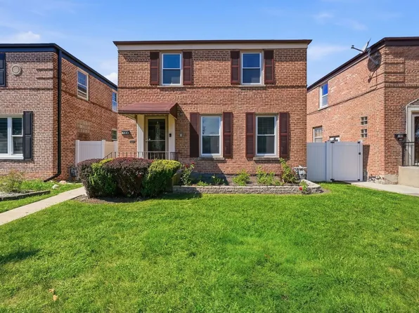 744 Norfolk Ave, Westchester, IL 60154