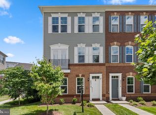 20318 Peacemaker Dr, Germantown, MD 20874