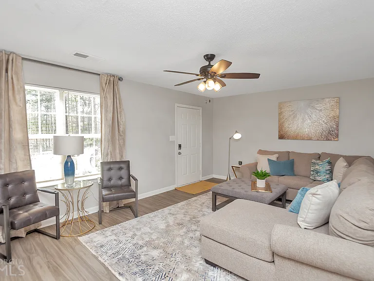 7267 Crestside Dr — Photo 18