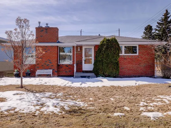 1008 N Motherwell Rd NE, Calgary, AB T2E 6E7