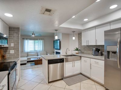2020 W Union Hills Dr UNIT 110, Phoenix, AZ, 85027