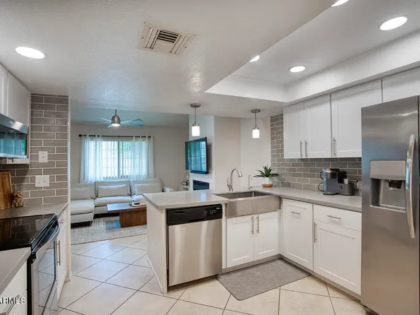 2020 W UNION HILLS Drive #110, Phoenix, AZ 85027