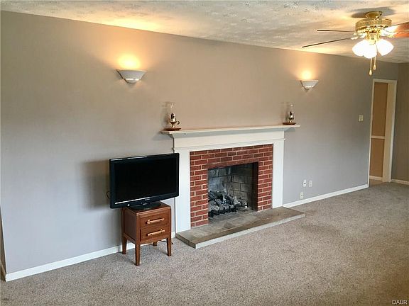 4th image of 1021 Hollendale Dr