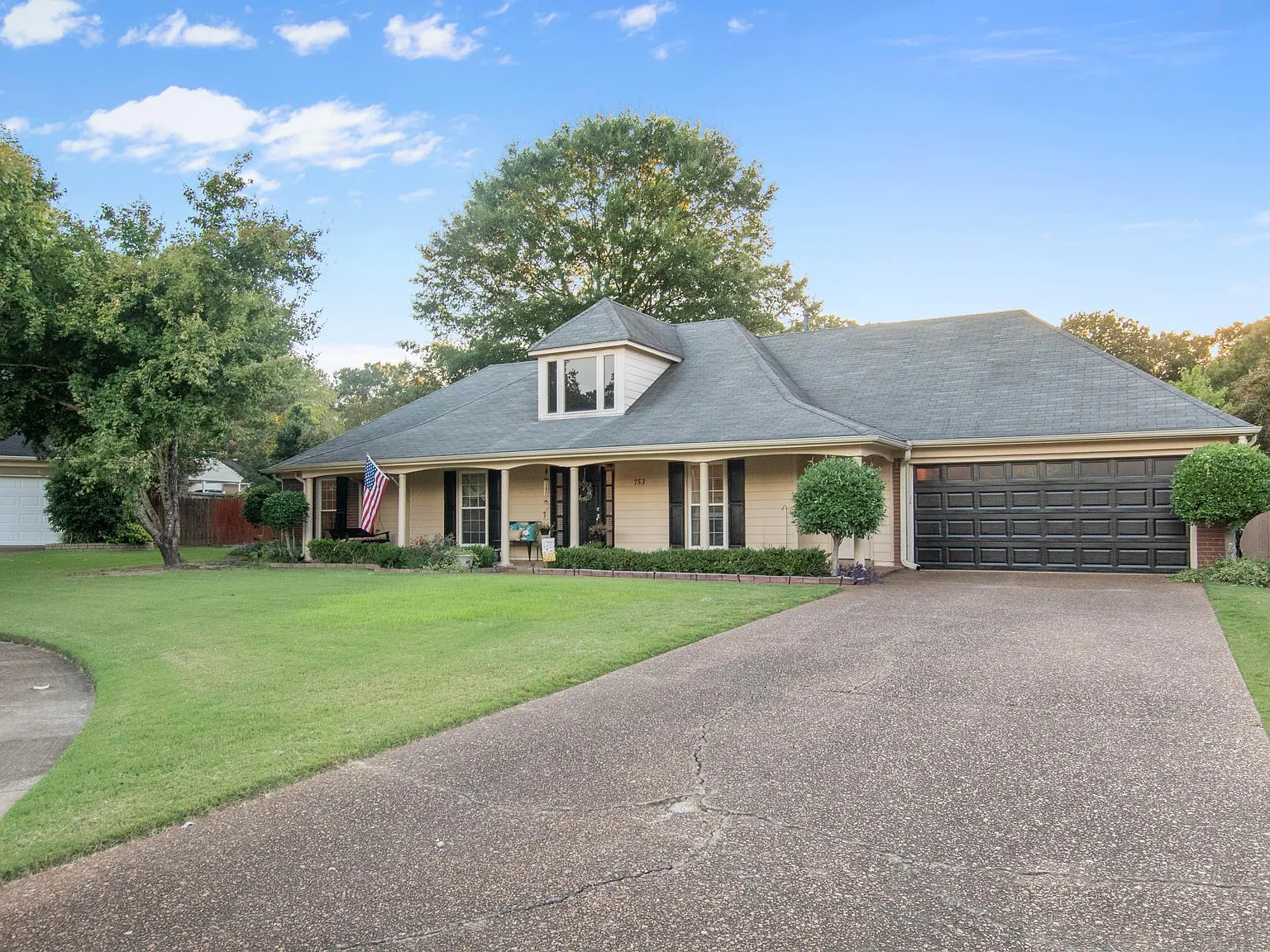 753 Owens Cv — Photo 1
