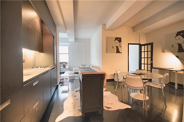 Sold by Kian Realty | media 10