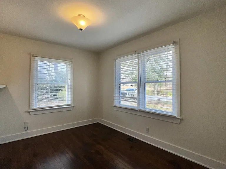 1510 Zinc Plant Rd — Photo 4