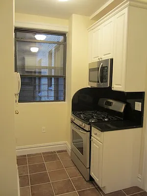 Rented by Stonecrest Realty | media 7