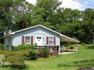 227 Pelican Dr, Atlantic Beach, NC 28512