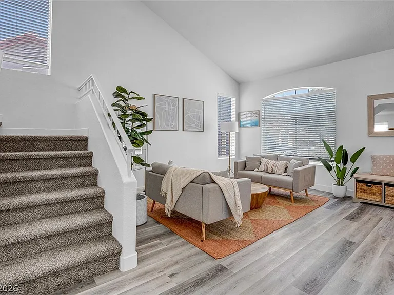 818 Holly Sprig Ct — Photo 33