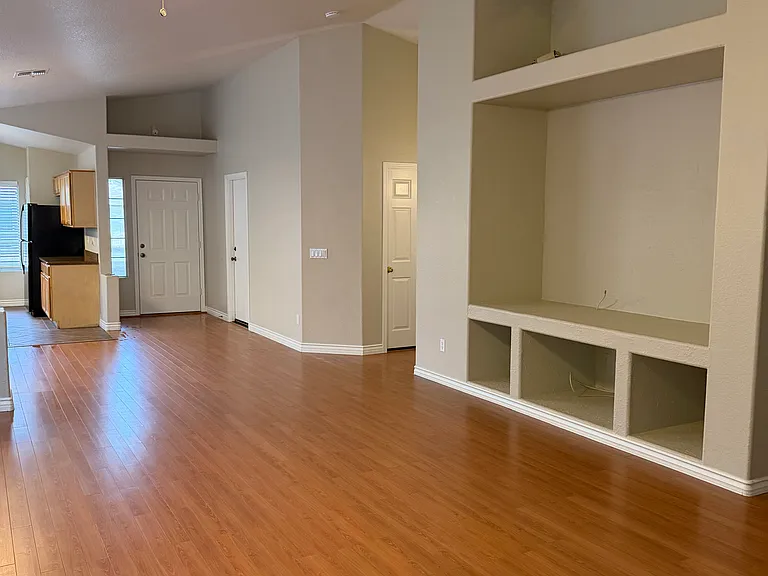 3528 W Fallen Leaf Ln — Photo 5