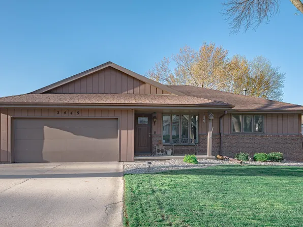 2449 Apache Ct, Sioux City, IA 51104