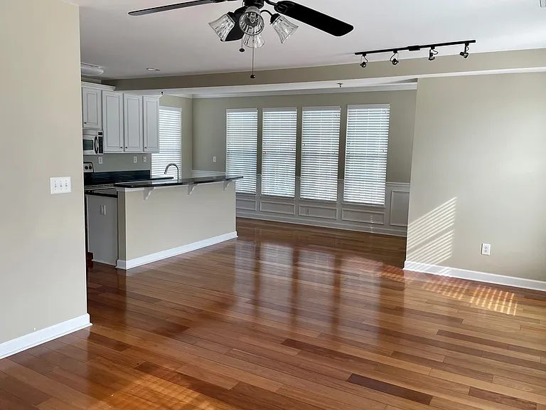 1790 Queen Anne St #1 — Photo 5