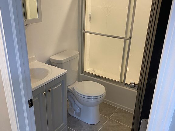 3rd image of 4817 Josephine Dr APT 4