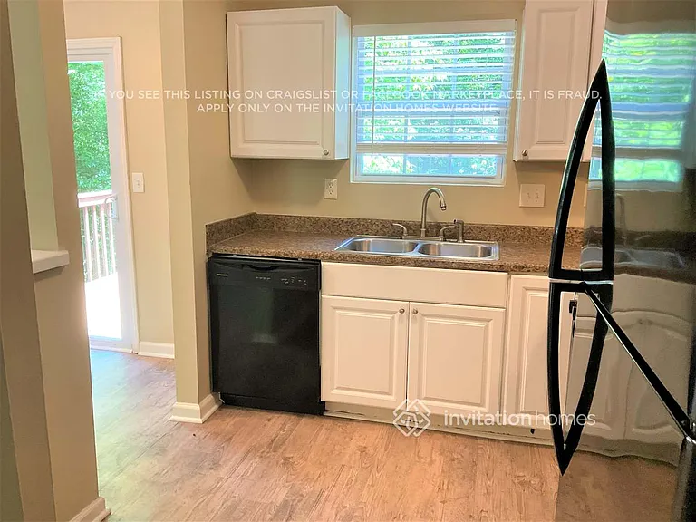 84 Birch Rill Dr — Photo 5