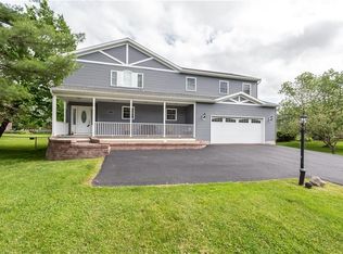 6174 Lakeshore Rd, Cicero, NY 13039