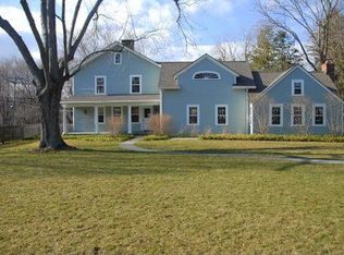 370 Sturges Rd, Fairfield, CT 06824