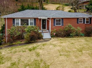 704 Barclay Dr, Knoxville, TN 37920