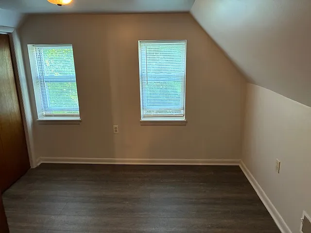107 Crest Rd — Photo 9