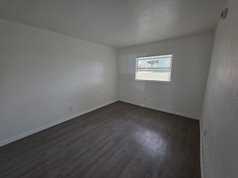 1919 Lillie St #D — Photo 7