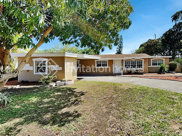 3660 SW 2nd St, Fort Lauderdale, FL 33312