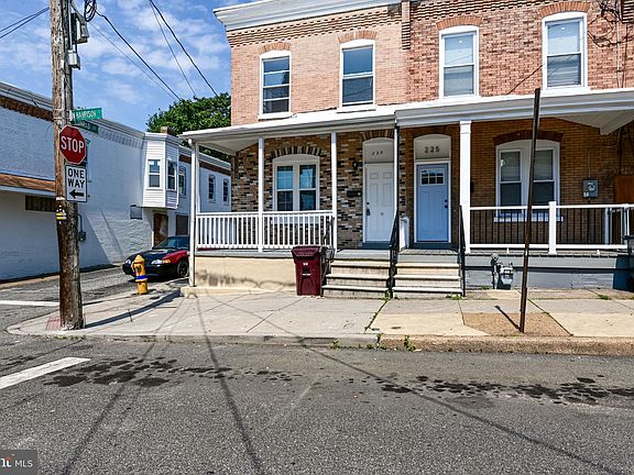 2nd image of 223 N Harrison St