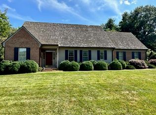 202 Yardley Sq, Staunton, VA 24401