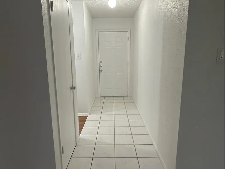 5601 Porsche Ln — Photo 32