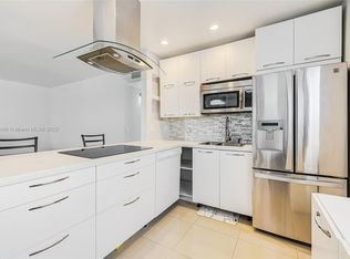 471 Capri Pl #J, Delray Beach, FL 33484