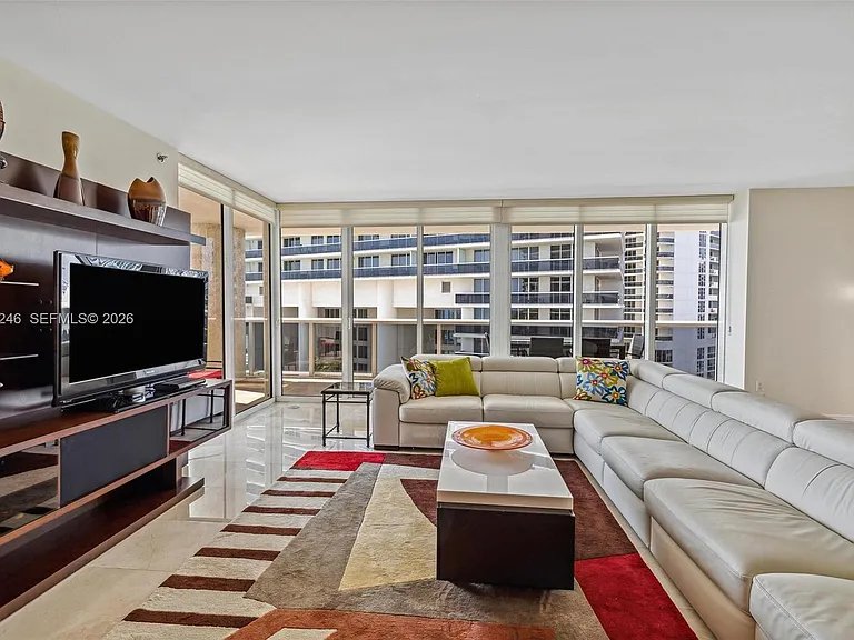 1800 S Ocean Dr #1005 — Photo 12