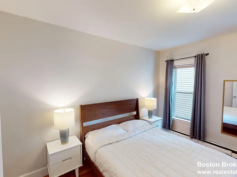 66 Hillside St #2B — Photo 5