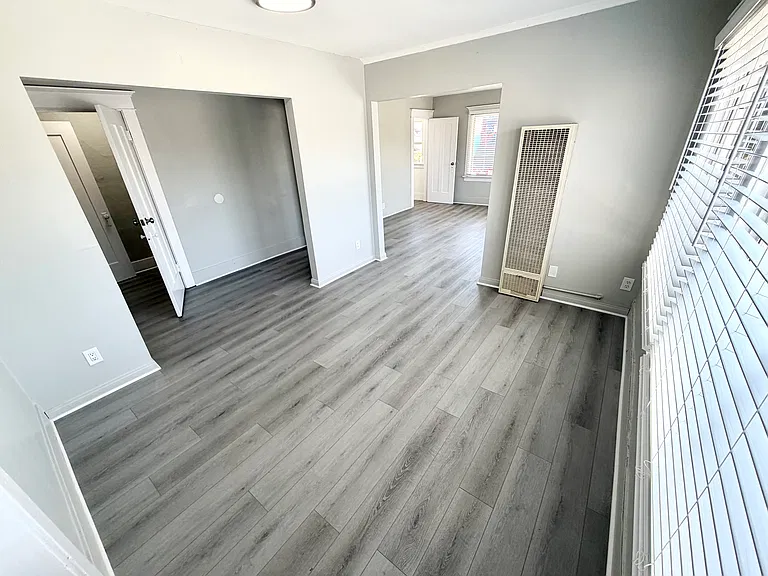 1805 6th Ave — Photo 24