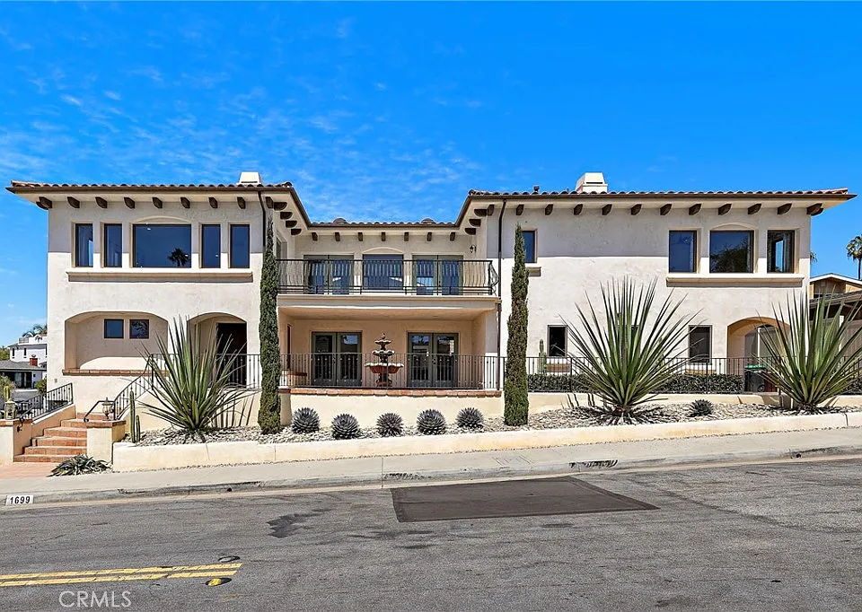 1699 Calle De Los Alamos