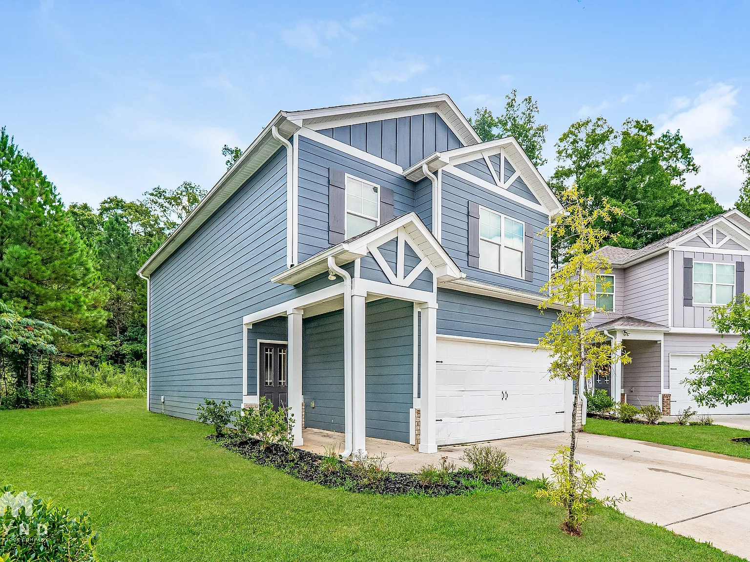 4 bed, 2.5 bath, 1947 sqft, $2,124 — Photo 3