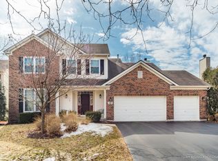 423 Lennox Dr, Oswego, IL 60543