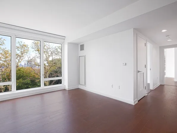 400 West 113th Street image 1 of 17