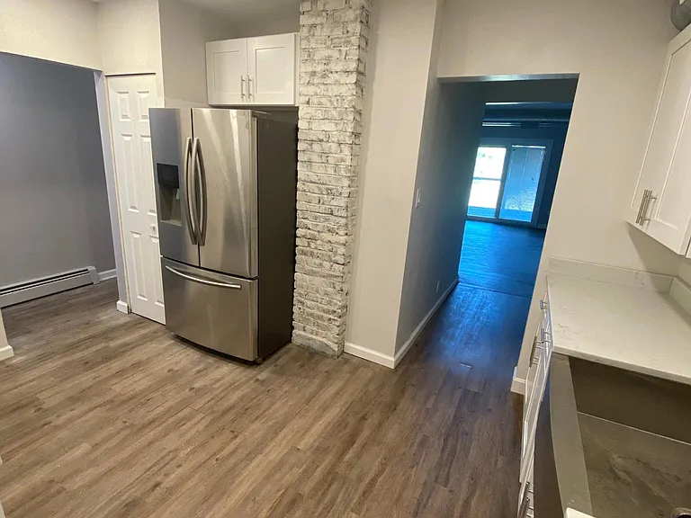 428 William St #1 — Photo 4