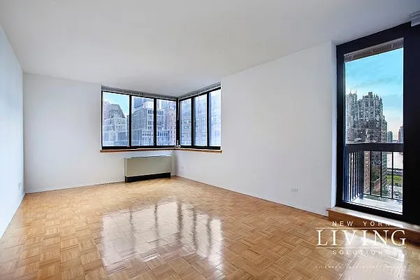 Rented by NY Living Solutions | media 19