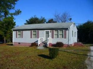 789 Mountain Cut Rd, Appomattox, VA 24522
