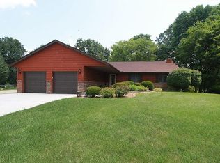 120 Pinewood Ct, Troy, IL 62294